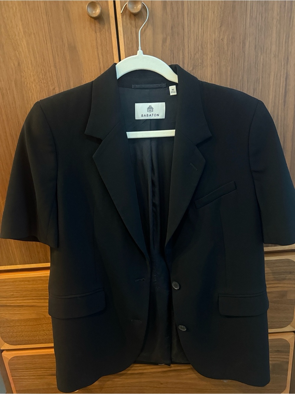 Babaton Black Short-Sleeve Tailored Blazer
